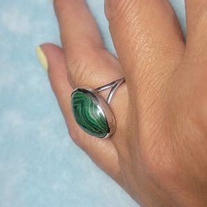 Malachite Oval Silver 925 Signed Sz 7 Kelly Green Color of the Season